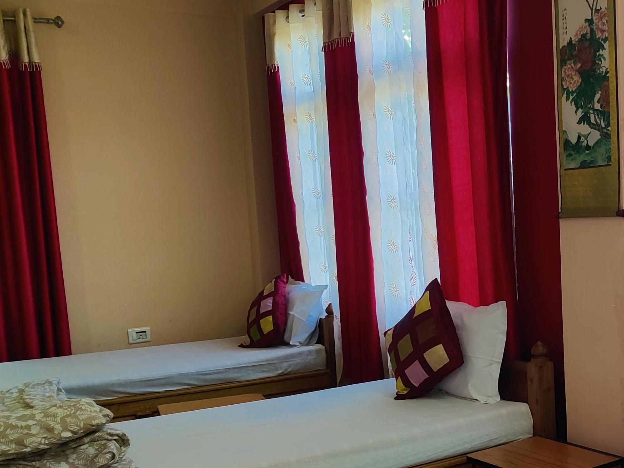 Hotel The Shire Kalimpong Esterno foto