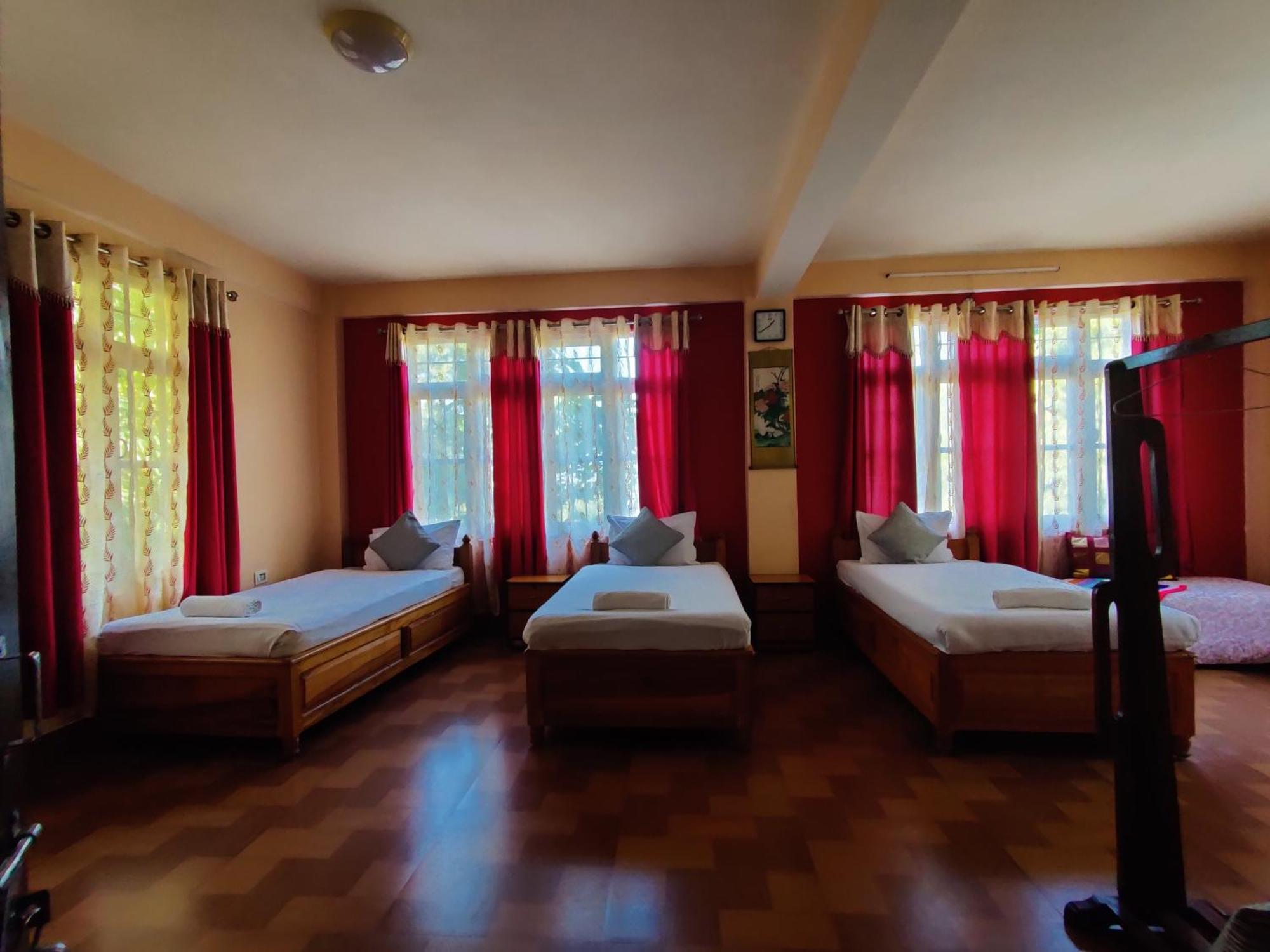 Hotel The Shire Kalimpong Esterno foto